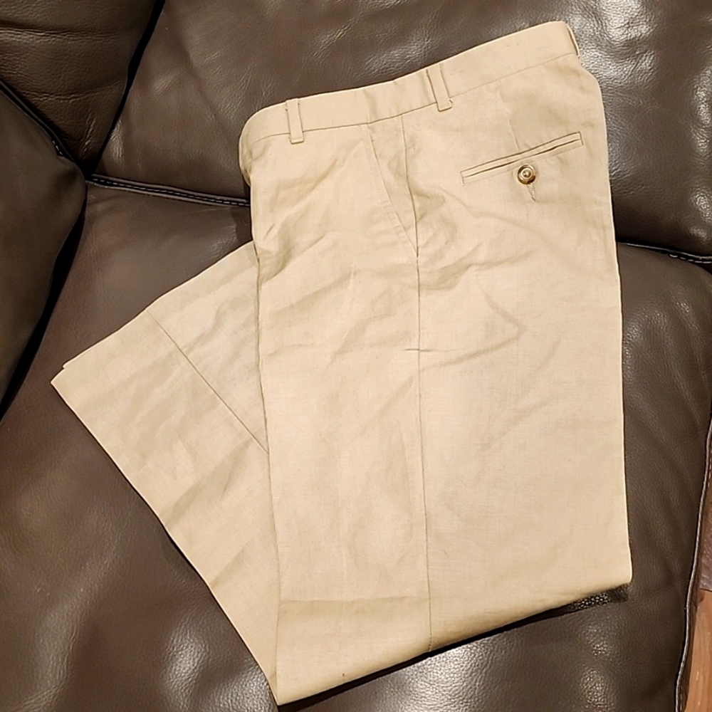 Boys Izod size 12 tan dress pants.